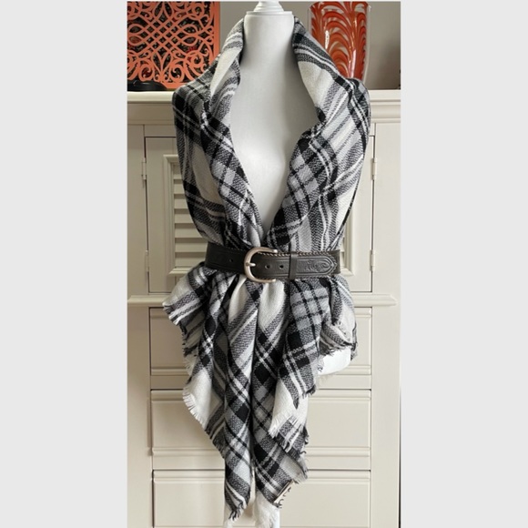 Accessories - ModCloth - Black White Plaid Scarf/Wrap